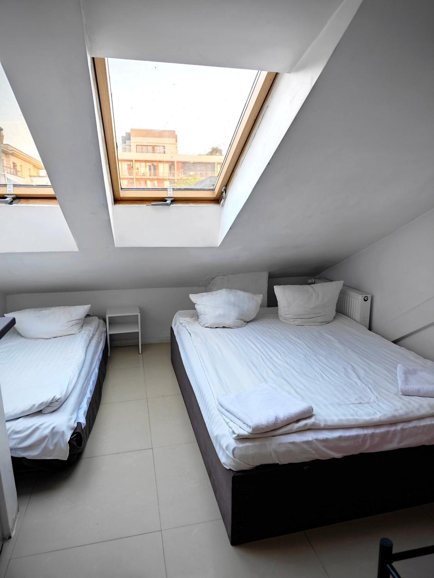 Apartamenty Hoza Attic Studio Warsaw Bilik gambar
