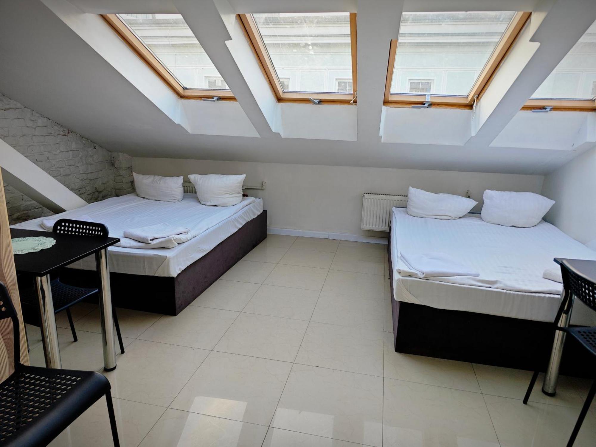 Apartamenty Hoza Attic Studio Warsaw Bilik gambar