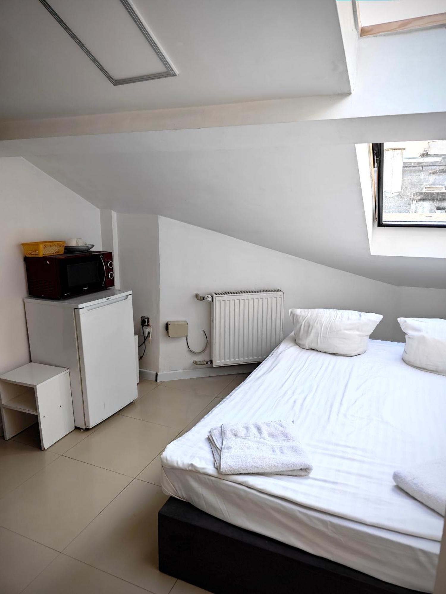 Apartamenty Hoza Attic Studio Warsaw Bilik gambar