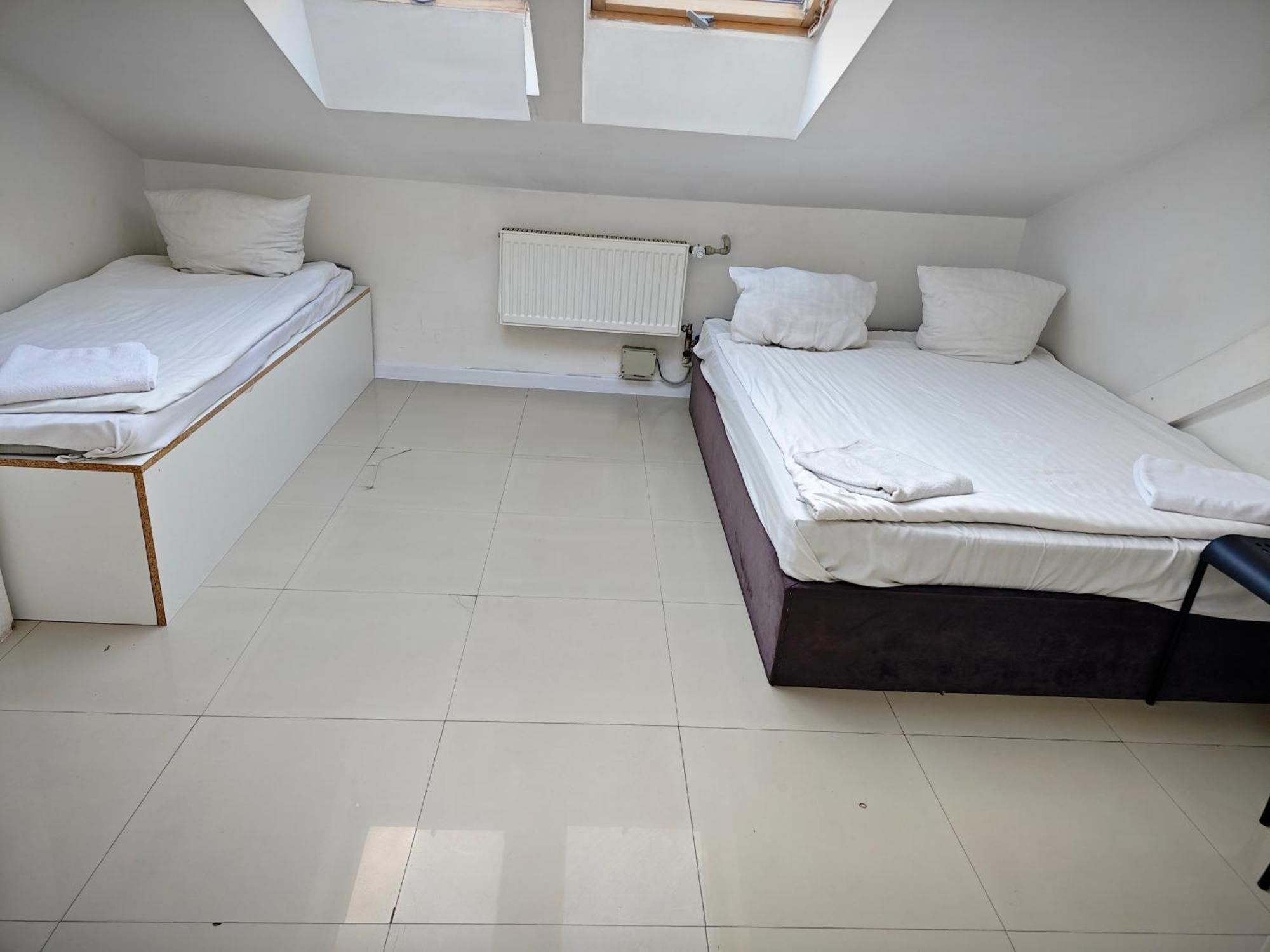 Apartamenty Hoza Attic Studio Warsaw Bilik gambar