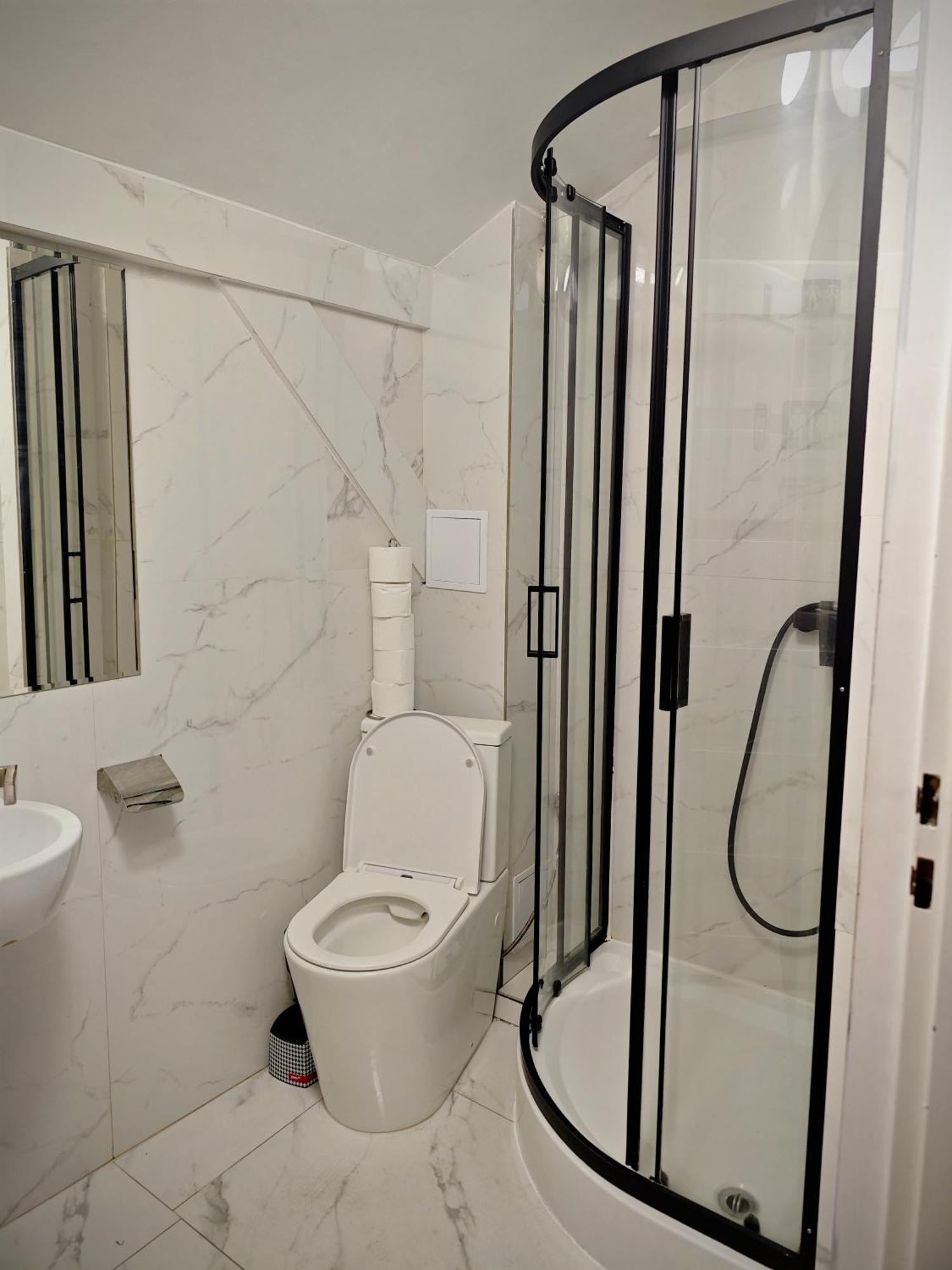 Apartamenty Hoza Attic Studio Warsaw Luaran gambar
